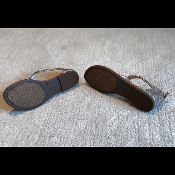 Jessica Simpson size 6.5 Gold Sparkle Sandals - Picture 4 of 4